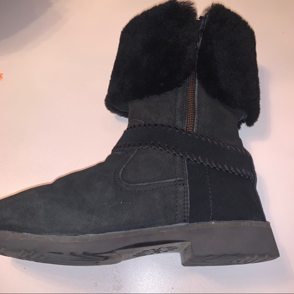 UGG black Suede Boots - Picture 3 of 7